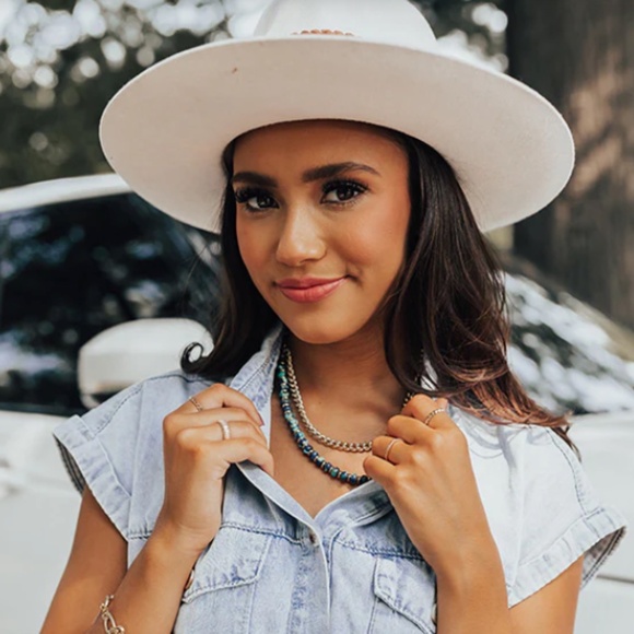 Kendra Scott "Rebecca" Gold Multi Strand Necklace. Bronze Veined Lapis Turquoise - Picture 7 of 9